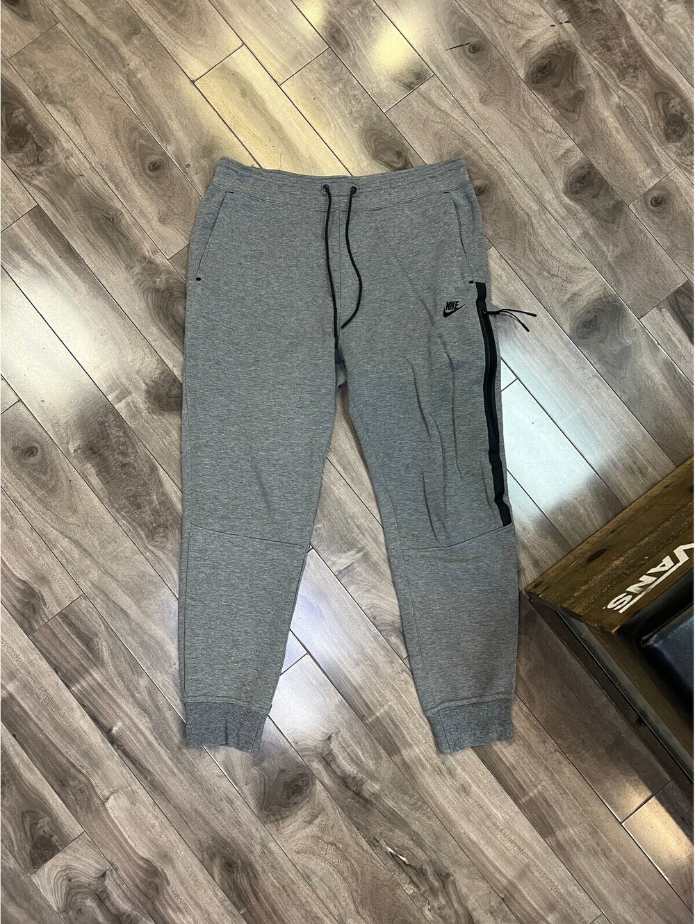 Nike Tech Fleece Joggers Heather Grey